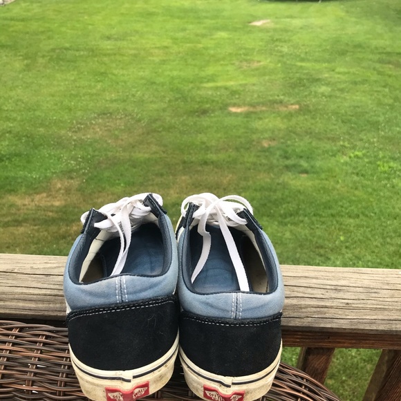 Men’s US size 10.5 - Picture 4 of 4